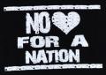 Zum Fairtrade T-Shirt "No heart for a nation" für 19,45 € gehen.