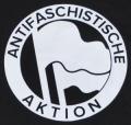 Zum T-Shirt "Antifaschistische Aktion (1932, weiß)" für 15,00 € gehen.