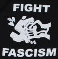 Zum Kapuzen-Pullover "Fight Fascism" für 30,00 € gehen.