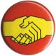 Zur Artikelseite von "Sozialistischer Handschlag", 50mm Button für 1,40 €