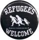 Zur Artikelseite von "refugees welcome (weiß)", 37mm Button für 1,10 €