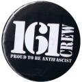 Zum 37mm Magnet-Button "161 Crew - Proud to be Antifascist" für 2,50 € gehen.