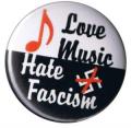 Zur Artikelseite von "Love music - Hate fascism", 25mm Button für 0,90 €