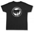 Zum Fairtrade T-Shirt "Antifaschistische Aktion (schwarz/schwarz)" für 19,45 € gehen.