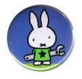 Zum 25mm Button "Bunny" für 0,90 € gehen.