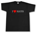 Zum T-Shirt "I love Riots" für 15,00 € gehen.