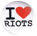 Zum 37mm Button "I love riots" für 1,10 € gehen.