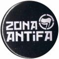 Zum 25mm Magnet-Button "Zona Antifa" für 2,00 € gehen.