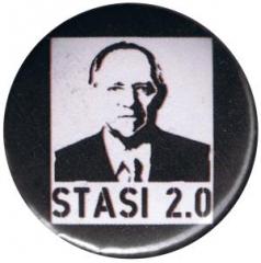 Zum 37mm Magnet-Button "Stasi 2.0" für 2,50 € gehen.