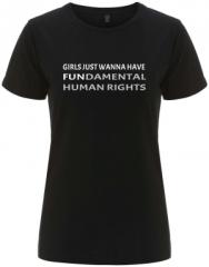 Zum tailliertes Fairtrade T-Shirt "Girls just wanna have fundamental human rights" für 18,10 € gehen.