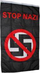 Zur Fahne / Flagge (ca. 150x100cm) "Durchgestrichenes Hakenkreuz - Stop Nazi" für 25,00 € gehen.