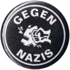 Zum 50mm Button "Gegen Nazis" für 1,40 € gehen.