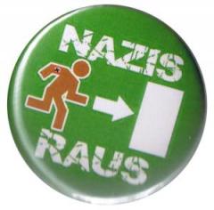 Zum 25mm Magnet-Button "Nazis raus" für 2,00 € gehen.